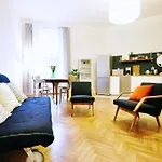 Apartment Eszeweria