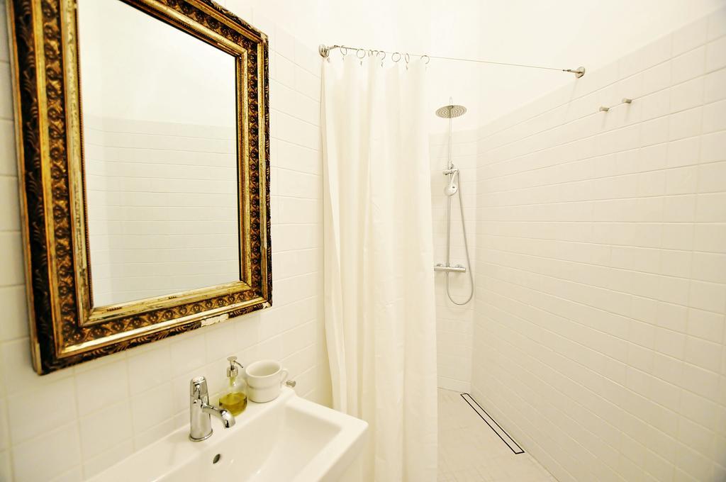 Eszeweria Apartment